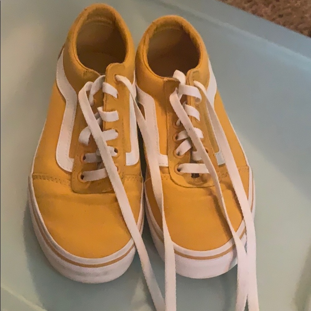 women’s shoes